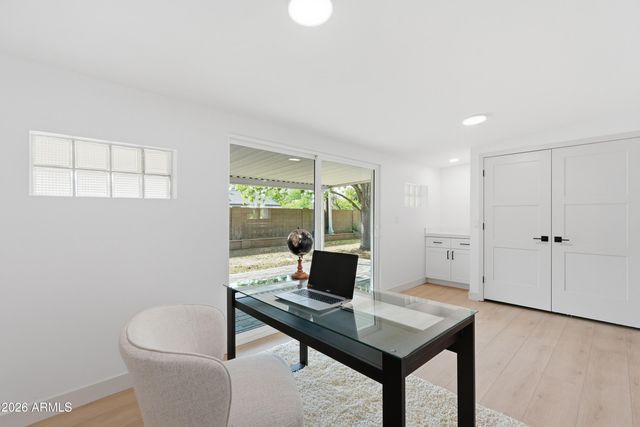 8162 N 1ST Avenue, Phoenix, AZ 85021