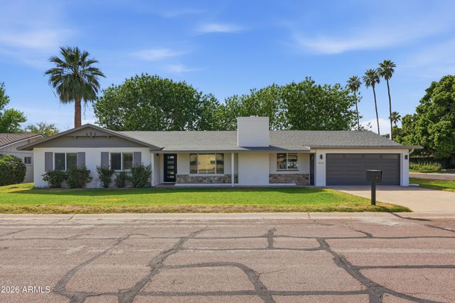 8162 N 1ST Avenue, Phoenix, AZ 85021