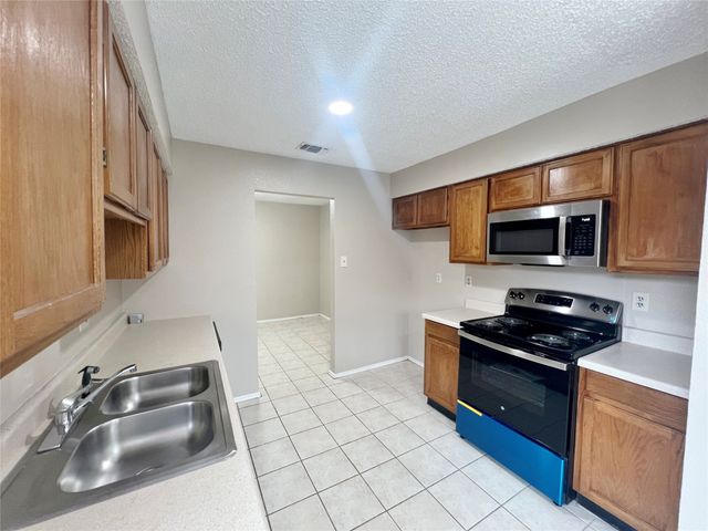 1611 Brentwood Drive, Irving, TX 75061