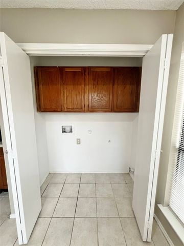 1611 Brentwood Drive, Irving, TX 75061