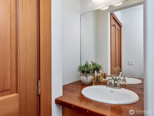 931 Jolie Way, Port Townsend, WA 98368