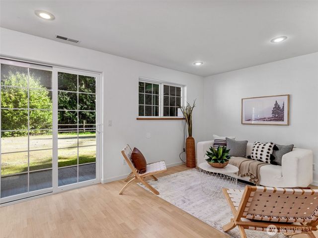 931 Jolie Way, Port Townsend, WA 98368