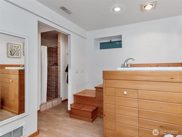 931 Jolie Way, Port Townsend, WA 98368