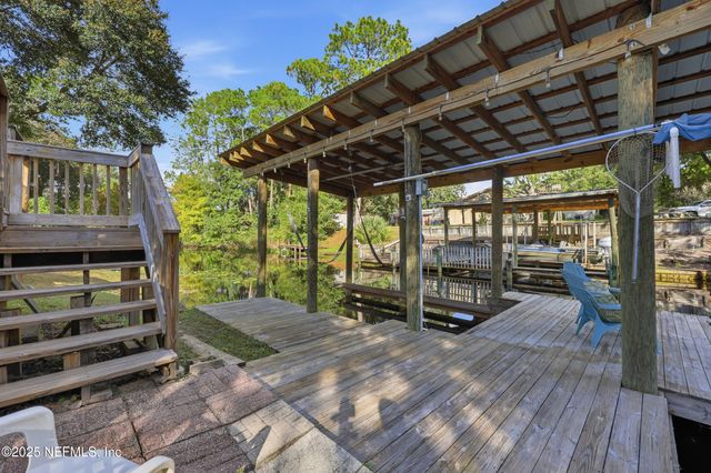 112 WATERSIDE Avenue, Satsuma, FL 32189