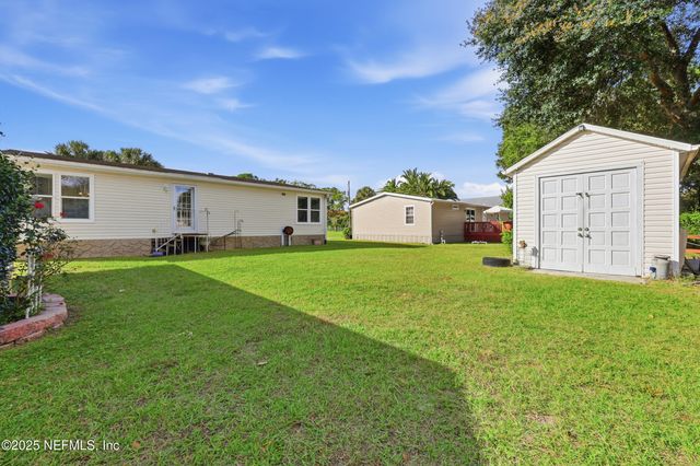 112 WATERSIDE Avenue, Satsuma, FL 32189