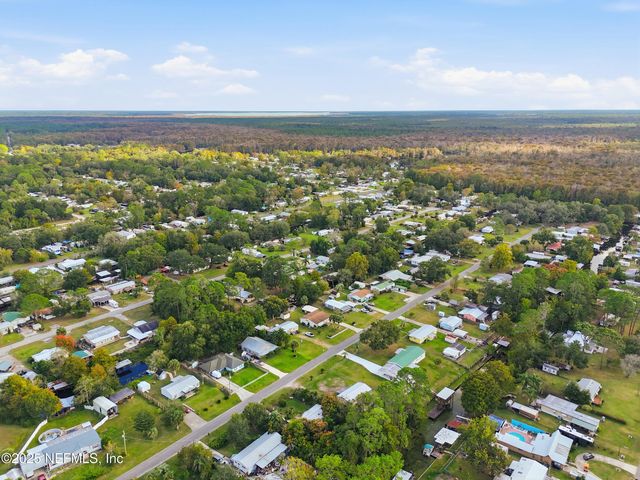 112 WATERSIDE Avenue, Satsuma, FL 32189