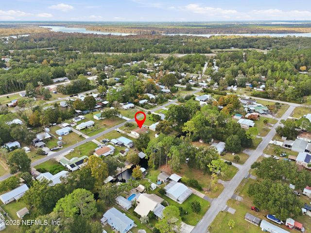112 WATERSIDE Avenue, Satsuma, FL 32189