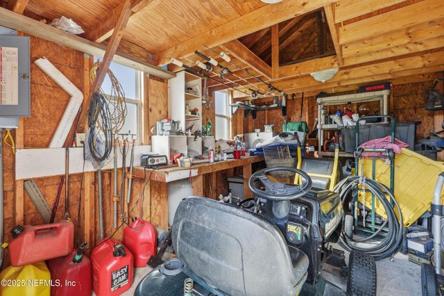 112 WATERSIDE Avenue, Satsuma, FL 32189