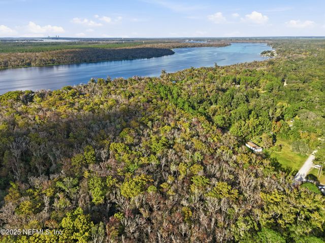 112 WATERSIDE Avenue, Satsuma, FL 32189