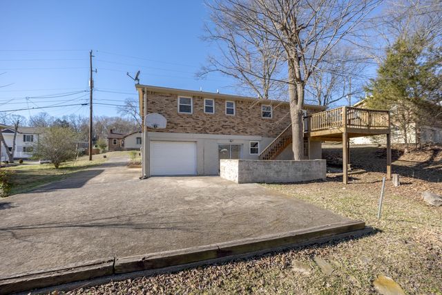 630 Debbie Dr, Hermitage, TN 37076
