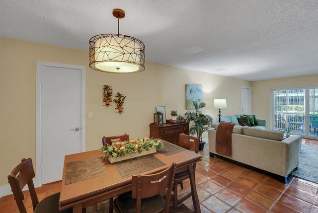 6473 BAY CLUB Drive 1, Fort Lauderdale, FL 33308