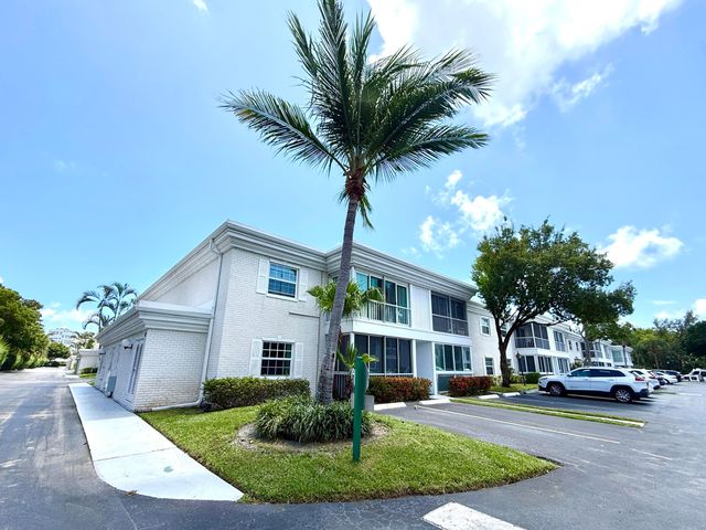 6473 BAY CLUB Drive 1, Fort Lauderdale, FL 33308