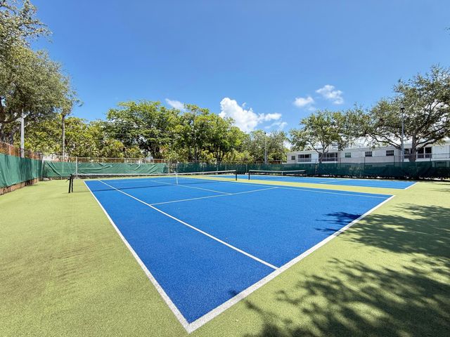 6473 BAY CLUB Drive 1, Fort Lauderdale, FL 33308