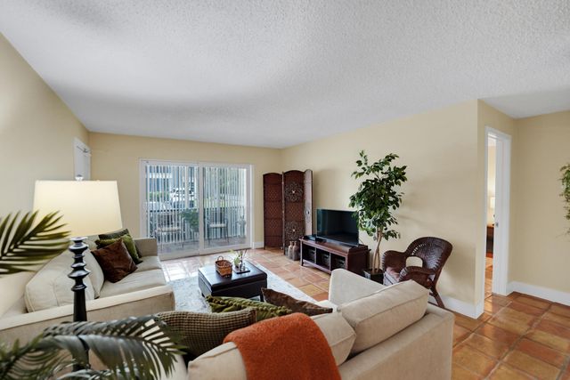 6473 BAY CLUB Drive 1, Fort Lauderdale, FL 33308