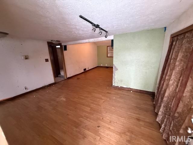 51508 Currant Road, Granger, IN 46530