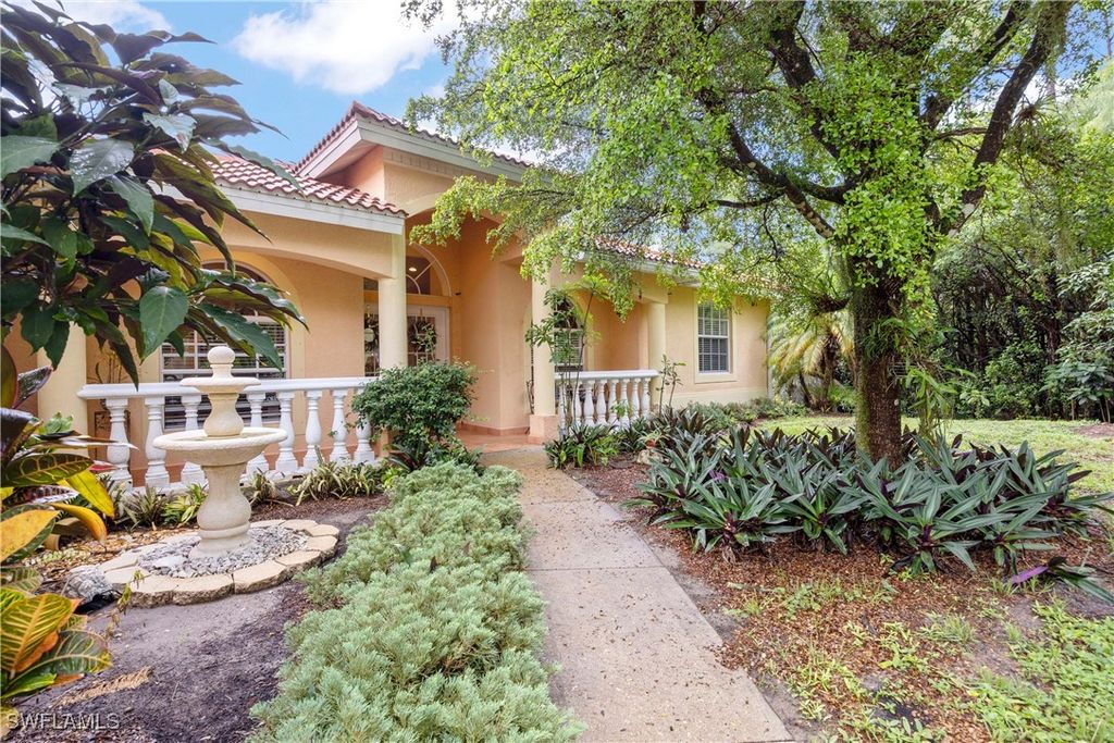 24300 Mountain View DR, Bonita Springs, FL 34135
