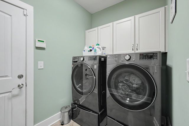 2214 Chaucer Park Ln, Thompsons Station, TN 37179