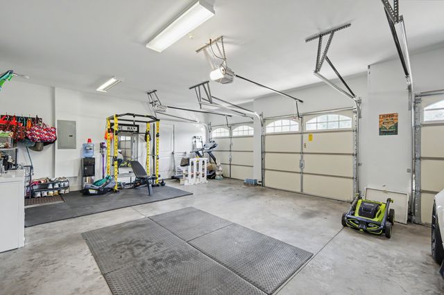 2214 Chaucer Park Ln, Thompsons Station, TN 37179