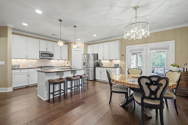 2214 Chaucer Park Ln, Thompsons Station, TN 37179
