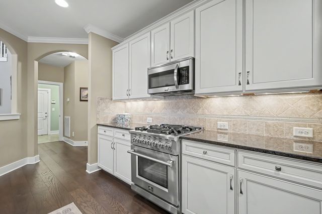 2214 Chaucer Park Ln, Thompsons Station, TN 37179