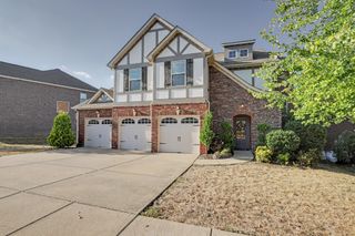 2214 Chaucer Park Ln, Thompsons Station, TN 37179