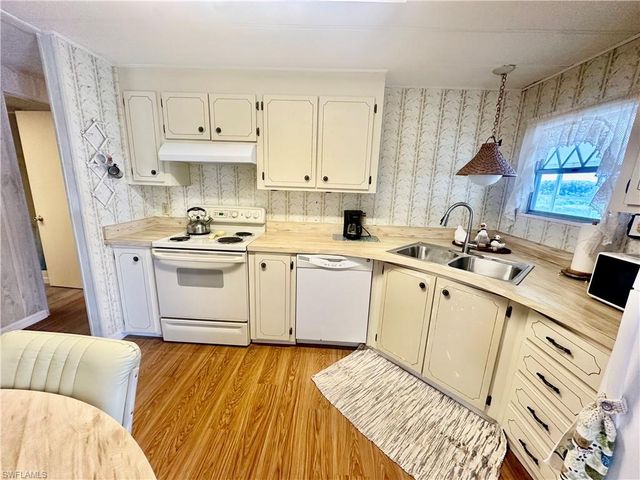 16037 Citron WAY, North Fort Myers, FL 33903