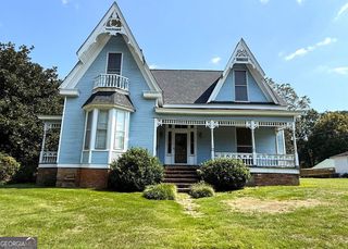 213 S McIntosh Street, Elberton, GA 30635