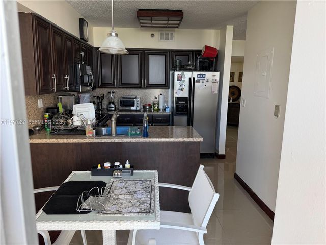 3600 Mystic Pointe Dr 615, Aventura, FL 33180