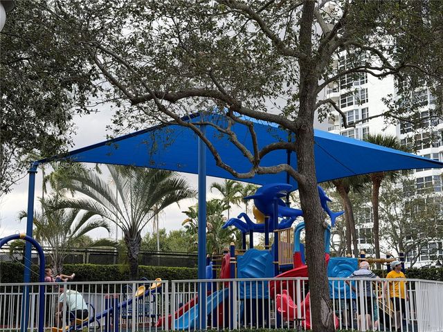 3600 Mystic Pointe Dr 615, Aventura, FL 33180