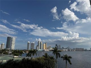 3600 Mystic Pointe Dr 615, Aventura, FL 33180