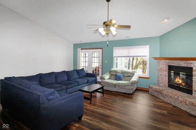 367 Grove Court, Greenwood, IN 46142