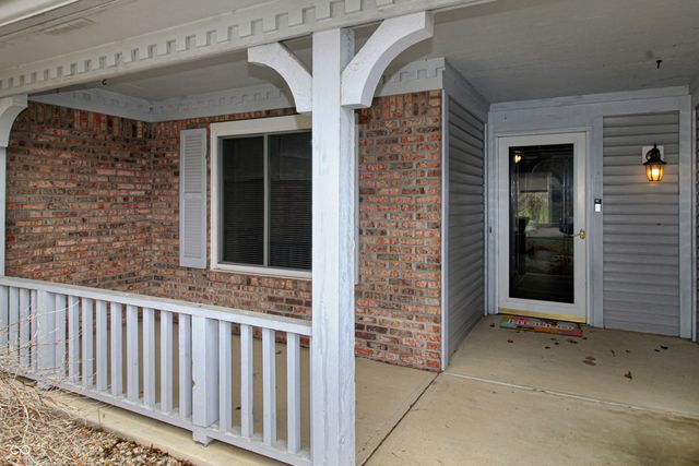367 Grove Court, Greenwood, IN 46142