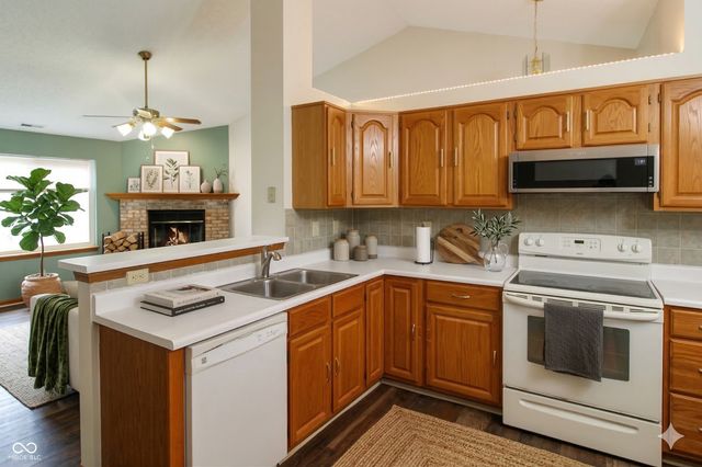 367 Grove Court, Greenwood, IN 46142