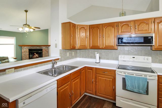 367 Grove Court, Greenwood, IN 46142