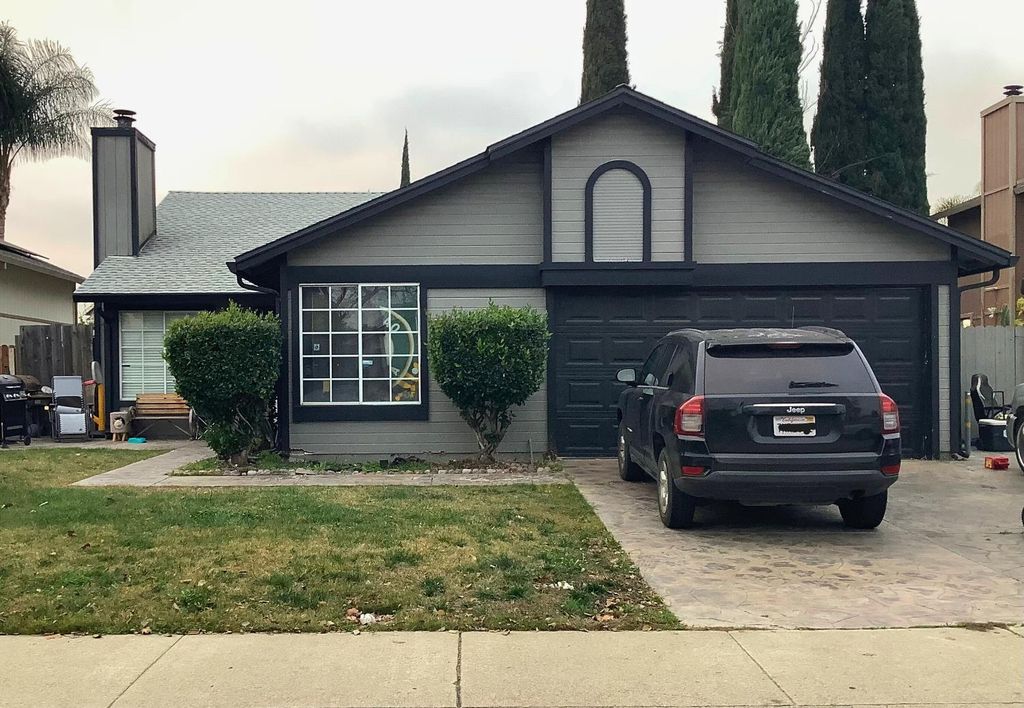 1567 Capitola Cir, Stockton, CA 95206