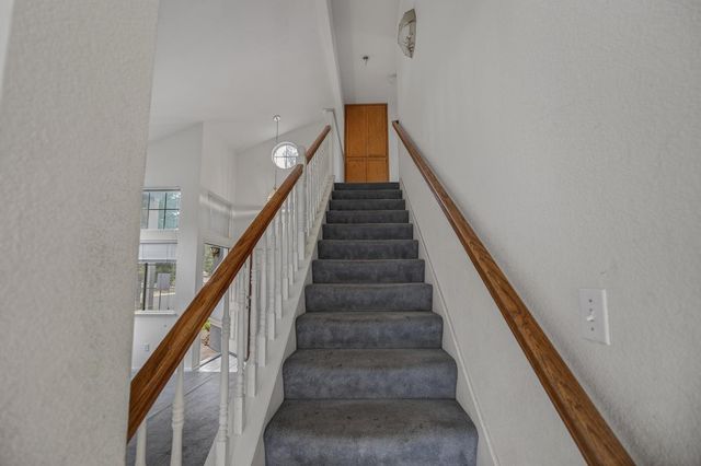 8916 Mandalay Way, Elk Grove, CA 95624