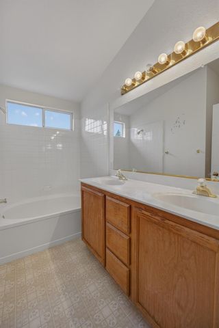 8916 Mandalay Way, Elk Grove, CA 95624