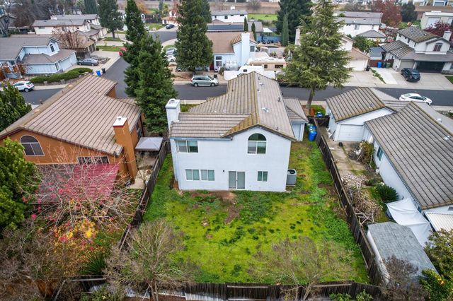 8916 Mandalay Way, Elk Grove, CA 95624