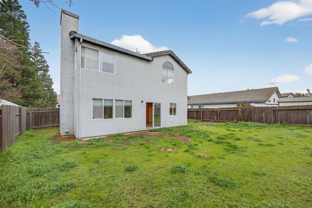 8916 Mandalay Way, Elk Grove, CA 95624