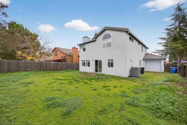 8916 Mandalay Way, Elk Grove, CA 95624