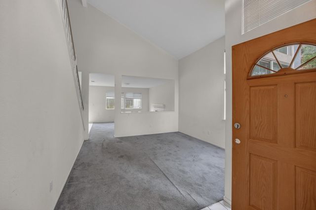 8916 Mandalay Way, Elk Grove, CA 95624