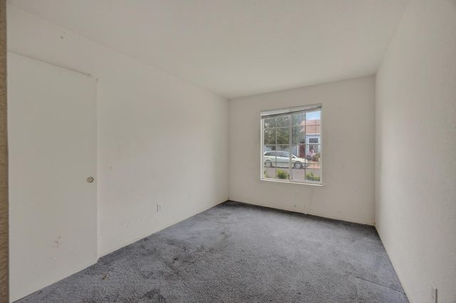 8916 Mandalay Way, Elk Grove, CA 95624