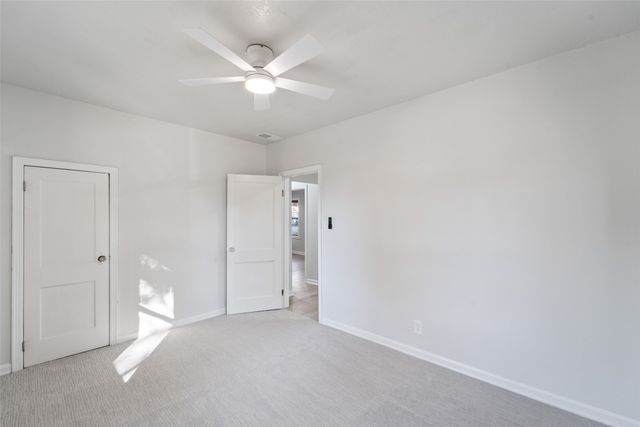 5327 Urbandale Avenue, Des Moines, IA 50310