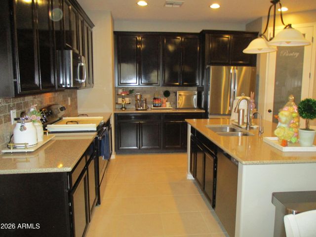 856 S AGNES Lane, Gilbert, AZ 85296