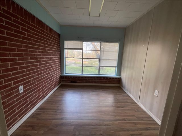 1672 Fm 318, Hallettsville, TX 77964