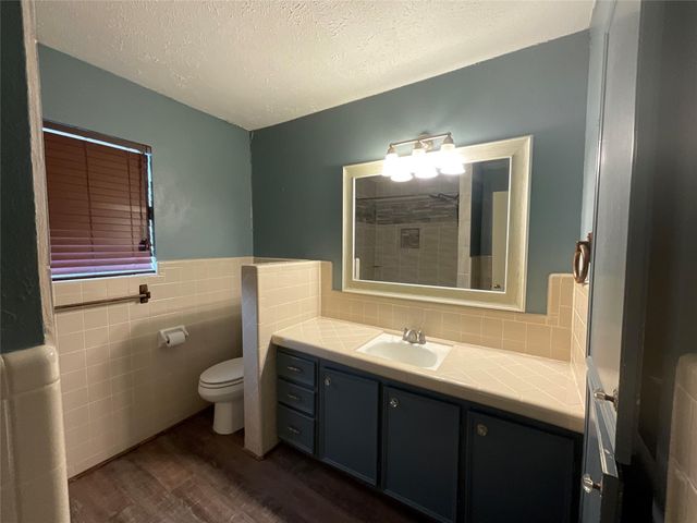 1672 Fm 318, Hallettsville, TX 77964