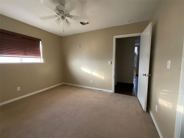 1672 Fm 318, Hallettsville, TX 77964