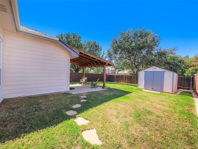 2109 Lilac Circle, Mckinney, TX 75071