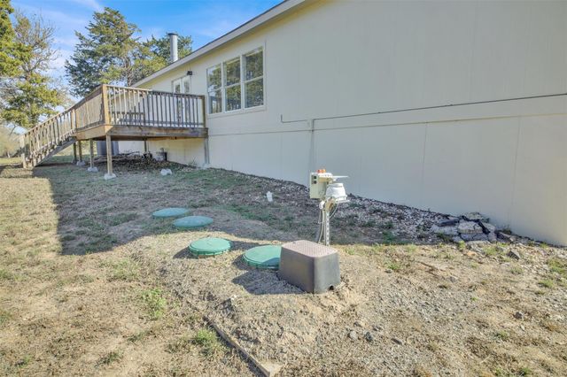 120 N Webberwood Way, Elgin, TX 78621