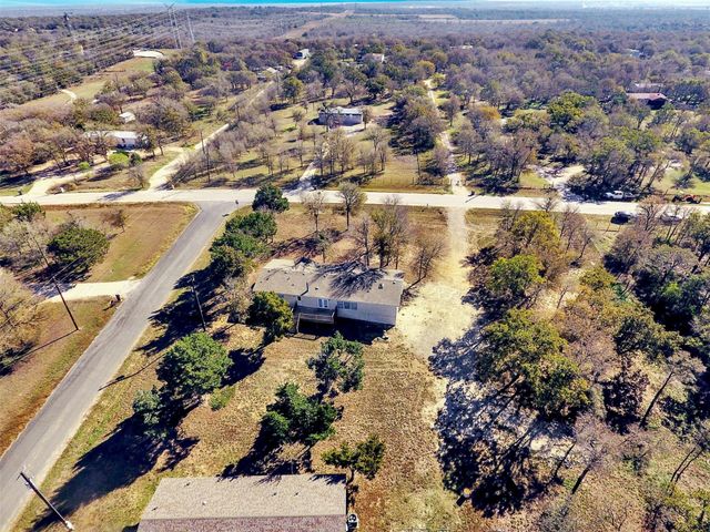 120 N Webberwood Way, Elgin, TX 78621